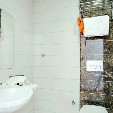 Mitos Bed & Breakfast 2*